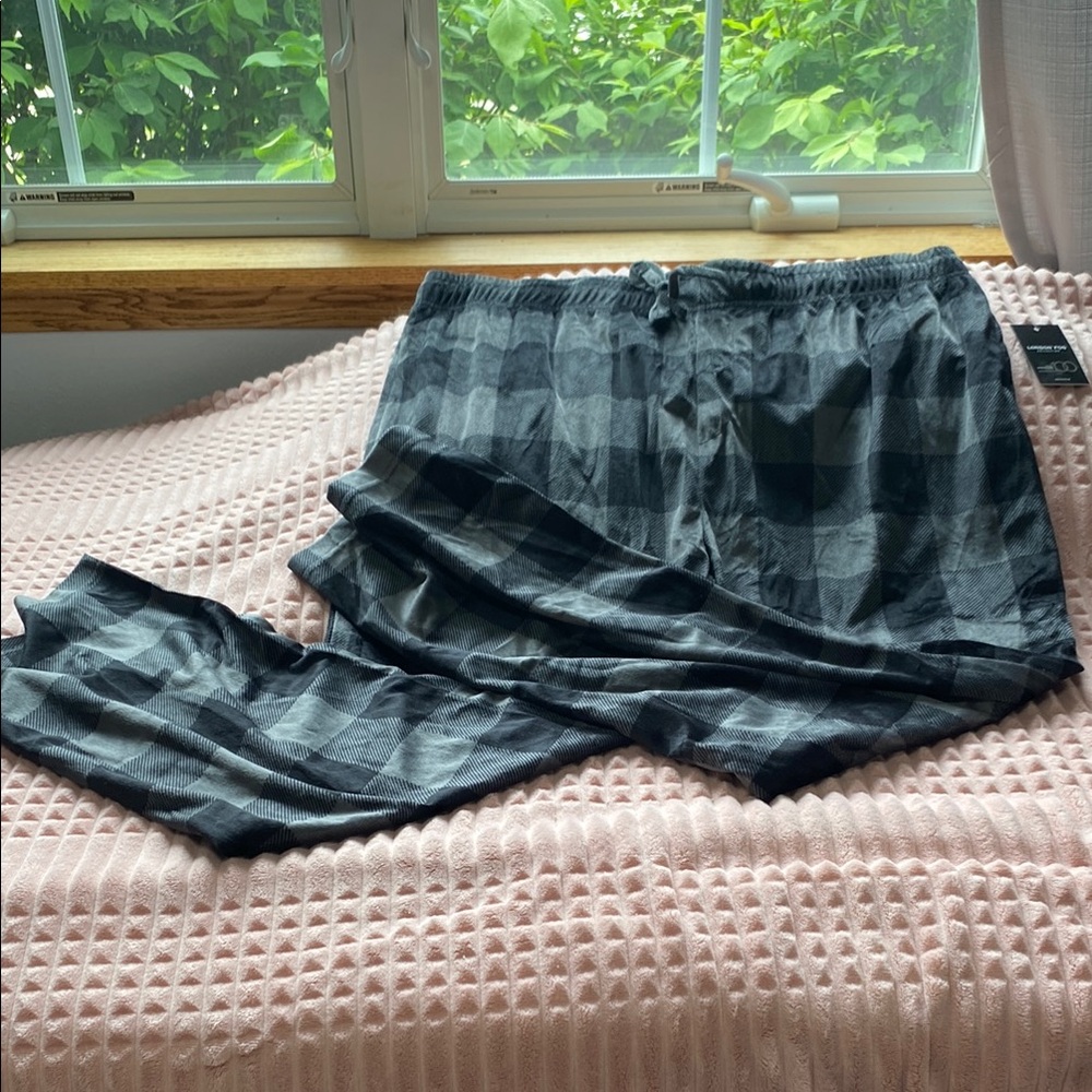 London Fog Gray Plaid Lounge Pants